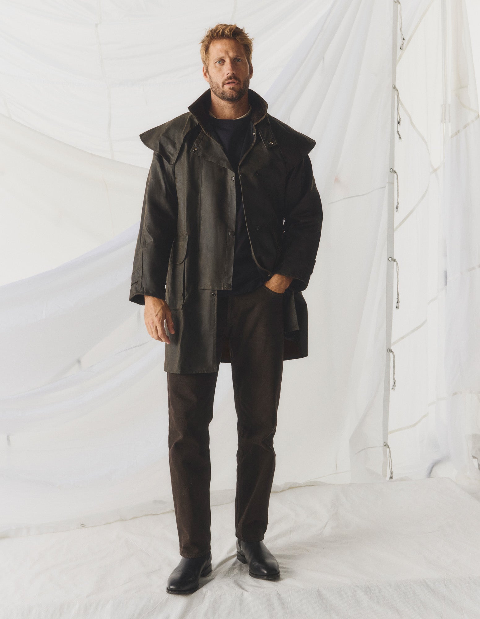 COM2230HW0_HBRWN_6_1776653415