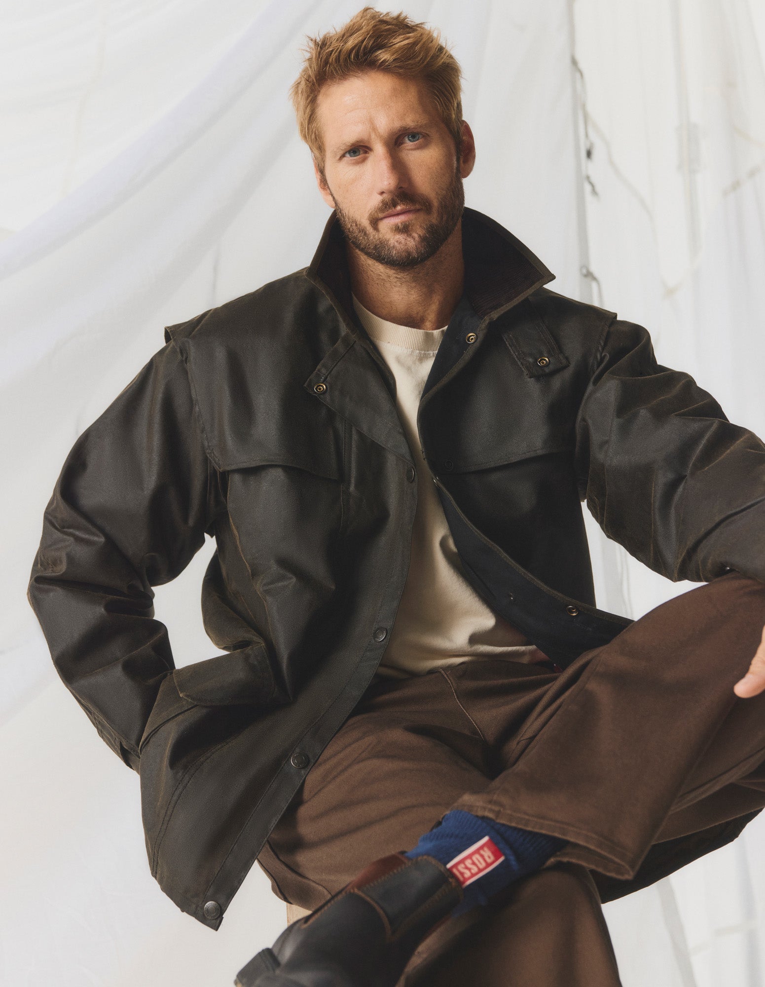 COM2533_HBRWN_6_1776653558